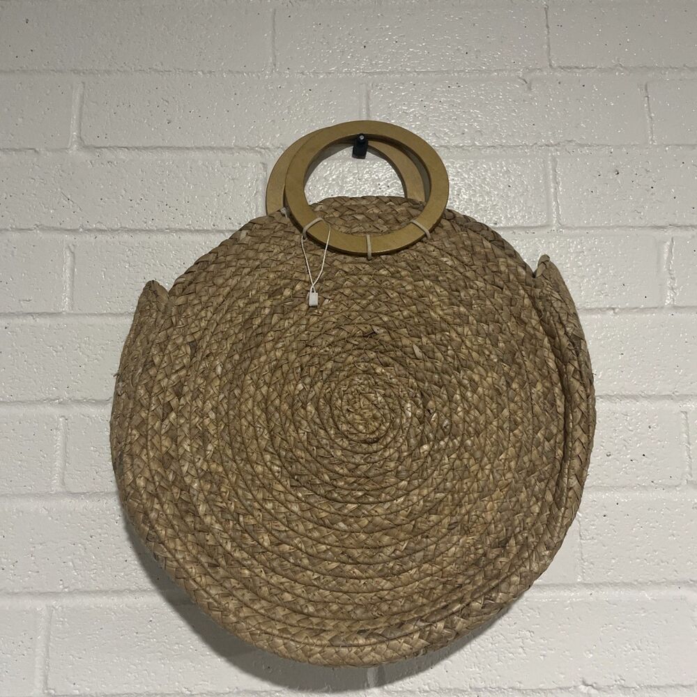 Boho Woven Straw Round Tote Beach Handbag Ratten Wooden Handle Summer Bag Resort